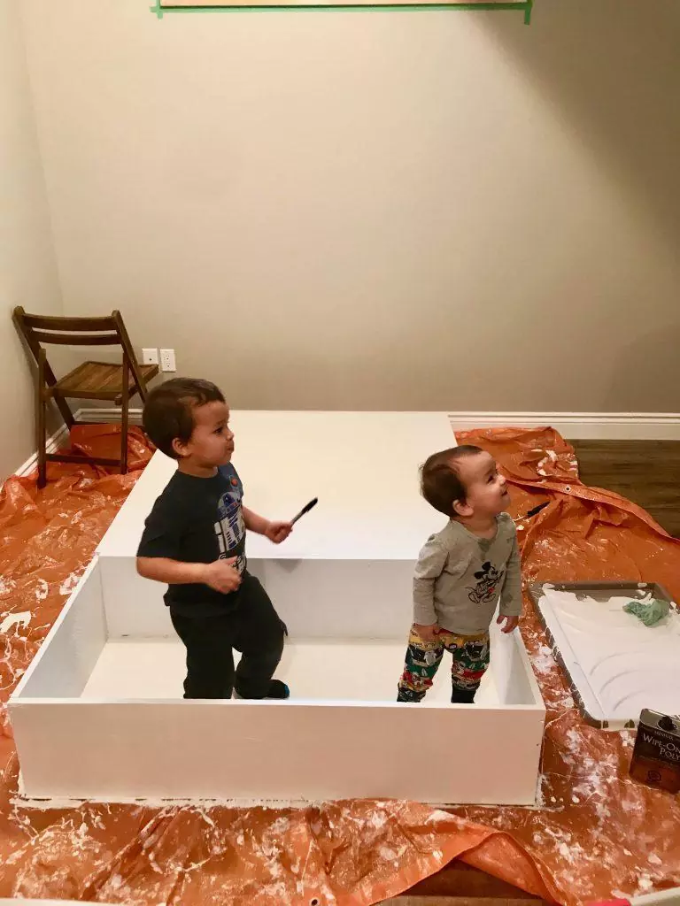 LEGO Table DIY - Painting